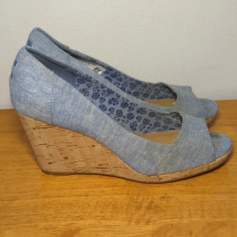 Toms Stella Peep-Toe Wedges Blue Chambray Cork Women's Size 8.5